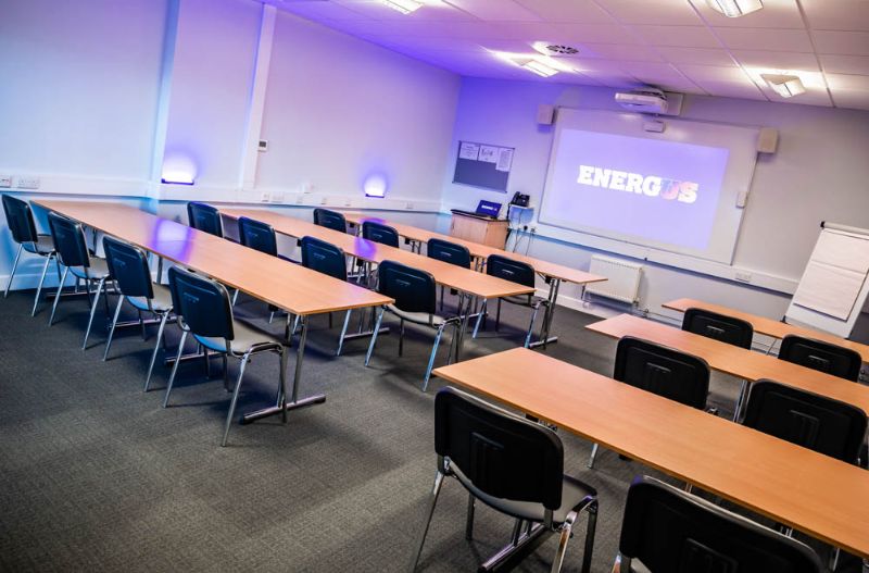 https://energus.co.uk/assets/media/envisageroomclassroomsetup.jpeg